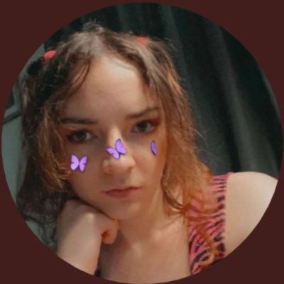 HeyItsFabie's profile picture. Hey hey, it’s Faye.😎 Nostalgiatimemachine on Instagram✨⚡️SW fan!I love pink 🩷🎀 , Sanrio,& the 70s/80s! I quote SpongeBob more than the average person 😜 🧽29