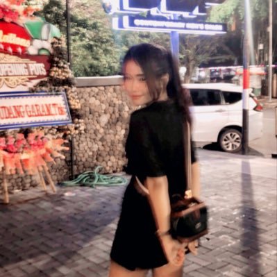 triktwoone's profile picture. jangan liat liat nanti terjadi sesuatu