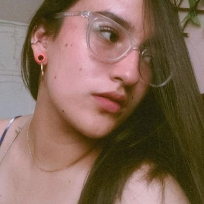 DethMEPC's profile picture. - 𝘢 𝘩𝘦𝘢𝘳𝘵'𝘴 𝘢 𝘩𝘦𝘢𝘷𝘺 𝘣𝘶𝘳𝘥𝘦𝘯.