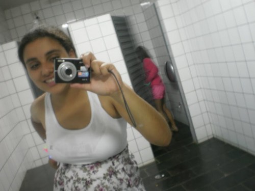 E se um dia os seus motivos pra sorrir acabarem, me avisa que eu te dou os meus.
