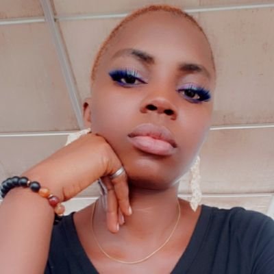 Dale_wear's profile picture. Creative Shoe Maker || Head marketing and growth @Shoptreo||IG @Dale_wears FB @Dalefooties ||💙 Chelsea FC|| Lover of Christ.