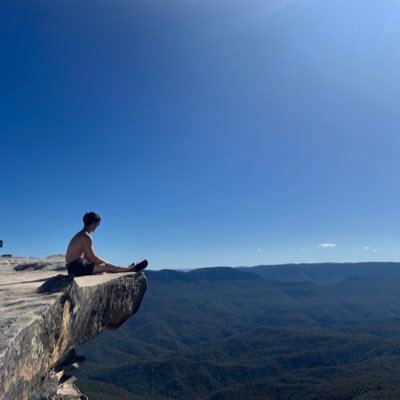 Lyu86032335's profile picture. 23年4月から新卒で海外営業担当/2年目目標：IELTS7.0(過去未受験)/ハン検準２級(現３級)🇨🇦🇦🇺ワーホリ経験あり、TOEIC960