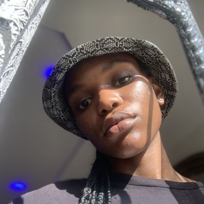 Fadekemifumilo1's profile picture. Mech engineer 🛠️🧰 👷‍♀️
A Tutor (both online and offline)✏️ 🖊️ 📝
Artist 🎼🎶🎧