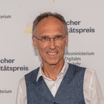 Mobility Enthusiast | Professor & Direktor am Institut für Mobilität @HSGStGallen | In allem, was ich tue, einer besseren #Mobilität verpflichtet