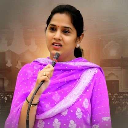 @SindhuadharshFC