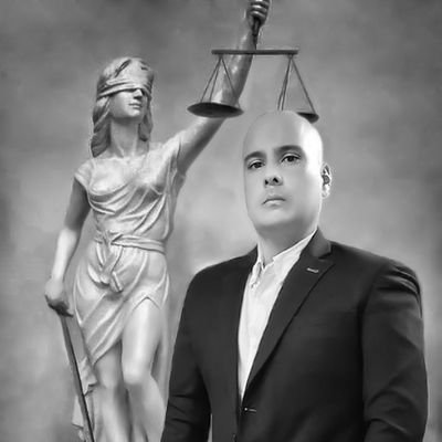 Abogado especialista en derecho penal /
Comunicador social-periodista