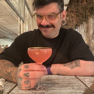 leandrocgrillo's profile picture. :)