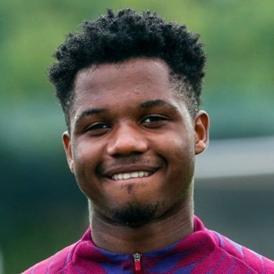 Aaron08069631's profile picture. Un giocatore semplice che si fa chiamare ANFU solo perché si definisce la sotto marca di Ansu Fati. Xbox player ruolo ES🥇miglior esterno serie C Vpl 2019/20.