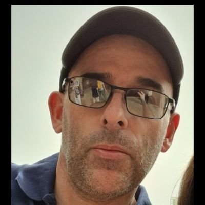 WHUFC1974's profile picture. Night worker, West Ham fan, likes a pint or 2..likes to see daylight more!