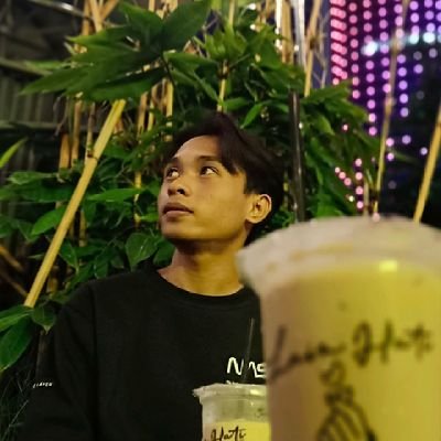 alunan musik terindah berasal dari tangisan.