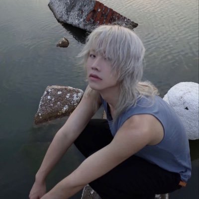 miraaabs's profile picture. 