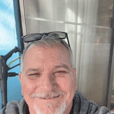 jeffliv12630866's profile picture. Old fart