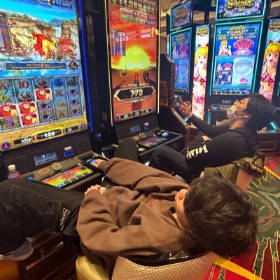 m46982229's profile picture. 2000オ