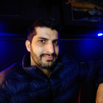 الحمداللہ میں پاکستانی مسلمان۔پاکستان پائندہ باد۔ عمران خان میرا لیڈر میرا سیاسی مرشد۔