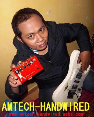 Guitar Effect Handmade in Ciganjur, Jakarta Selatan.
Product: Autowah, Compressor, Sustainer, Booster, Overdrive, Fuzz, Distortion, Delay, Chorus, Phase, e.t.c