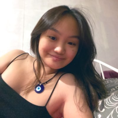 prettybhielat's profile picture. 