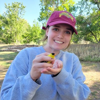 Biologist (fossil prep intern @ DMNS) | B.S. from Colorado State University |
ecology, evolution, genetics |
All thoughts my own |

she/her