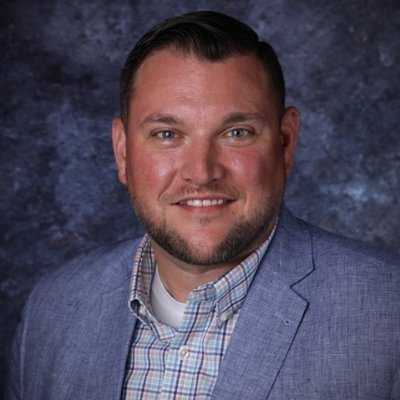 Born and raised in Central KY and currently residing in Nashville, TN. I'm a blessed, proud father of three beautiful girls and husband to a wonderful wife.