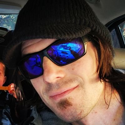Welcome to my twitter
my name is Slaviko and i love making videos about games (How Original)
so you can expect a weekly content!