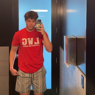 notazaddy's profile picture. Elias San Diego 20 333 Tranquility https://t.co/9xXZwNAIOn