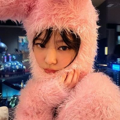 ravvstudyy's profile picture. she/her             #studytwt | #langtwt | #booktwt 🌷