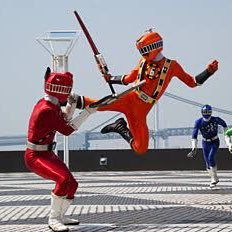 トッキュウジャー・スーパー戦隊用アカウント!仮面ライダーも好き!やっぱり仮面ライダーは龍騎!無言フォロー失礼します。