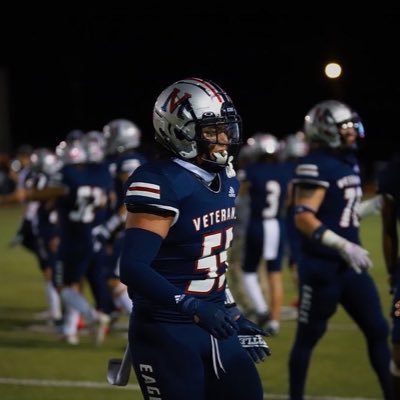 Veterans Memorial 23’ DE/DT | 6’1 245 | 3.8 GPA