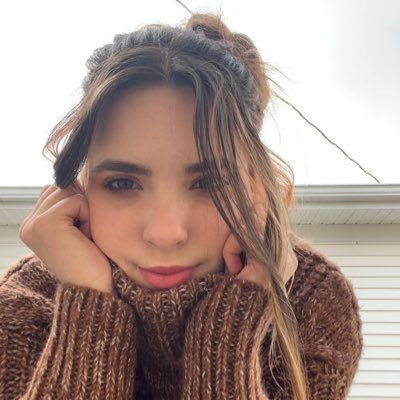 •27 •kpop and hockey enthusiast •mom to Dawson •engaged to @Josh_Ayen •@cupofshua