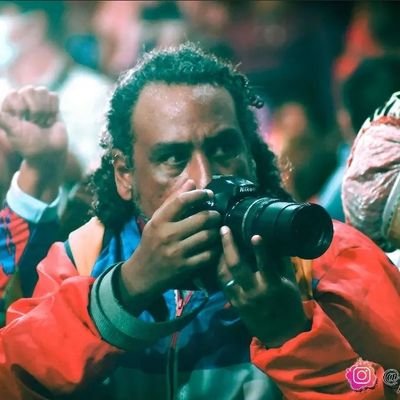 fotógrafo en constante crecimiento, actor de teatro y músico por amor... de frente con las luchas sociales del mundo...