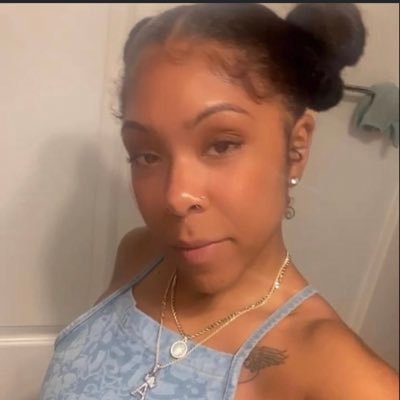 Esthetician 🦋 The Wax Queen 👑 #1017. B’Natural Skin&Beauty X LashedbyAri X KushNTreats
