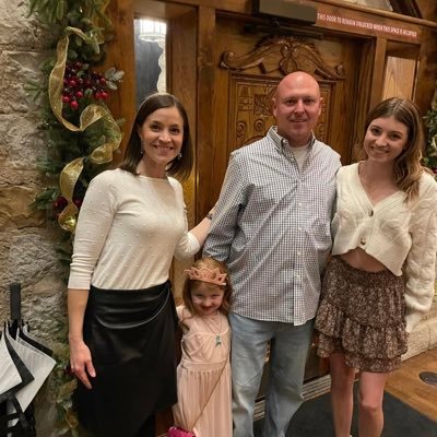 Christian, Husband to Melissa, Girl Dad,Teacher, Basketball and Track Coach Chisholm Trail, Safeties and Special Teams Coordinator Bishop Miege HS. Matthew 3:2