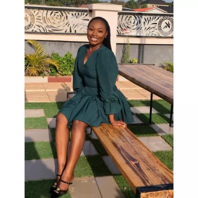 Baker 🍰🎂|
OAP for the @psychandsound on ice 96.1 FM|
Psychologist in training|Mental health ambassador|Entrepreneur| DM for business only