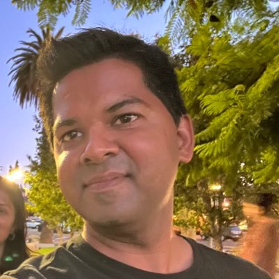 Cofounder @revenoidAI. 1st gen immigrant 🇮🇳 ✈️ 🇺🇸. Dad. AI for enterprise sales teams. Product guy learning how to sell to enterprises.