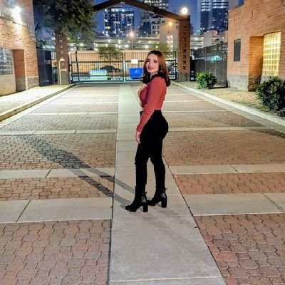 La_Ivonzita's profile picture. You become what you believe❤