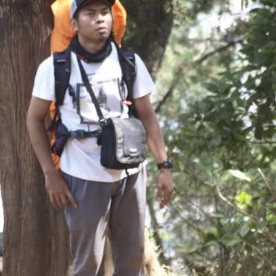 Ya2nblatu's profile picture. 