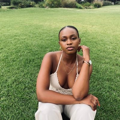 Abitofsunshine_'s profile picture. Perhaps we should love ourselves so fiercely that when others see us they know exactly how it should be done🌻|I'm not for everyone🖤|👩🏽‍🎓x2