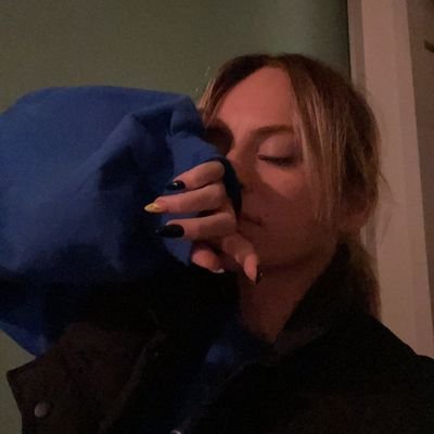 Melomiiss's profile picture. •☠︎♥︎•
-'♥︎-
𓆙𝕸𝖊𝖑𝖔𝖒𝖎𝖘𝖘𓆙