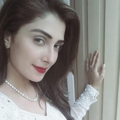 Ayeza khan Profile