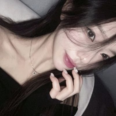 Araceli21811182's profile picture. 