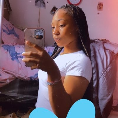 instagram:issa_baddie_pagee 🥰                       Anaja 🙈💙.