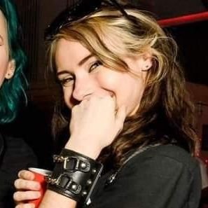 rhihuahua_'s profile picture. Australian Content Creator | Twitch Streamer, Singer, and Audio Engineer | i: @wishuponsan | h: @fsharpace | 📧 contact@rhihuahua.com