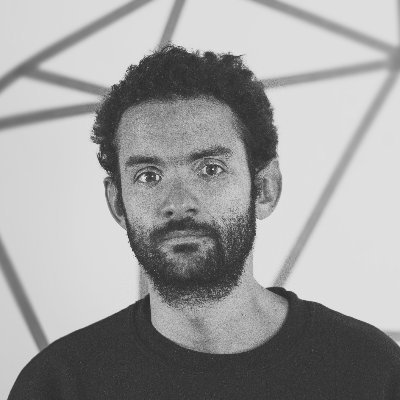Co-founder @babooncreation (Design)
@construmeritos (Education)
