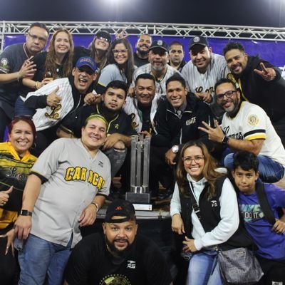 LA CUADRA CARAQUISTA SOY
Leones del Caracas
CAMPEONES DE VENEZUELA 22-23
⭐ 81 años de historia
⭐ 21 títulos de la LVBP
⭐ 2 título en Series del Caribe