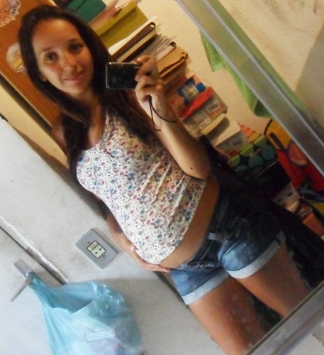 ' Não bata de frente comigo. De tanto cair, eu aprendi a derrubar.
Msn:biancamendes92@hotmail.com