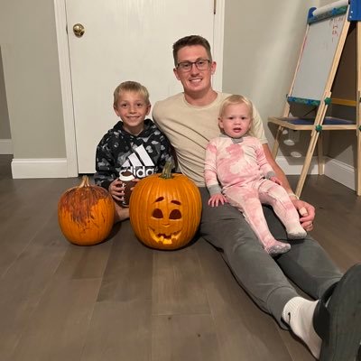 Cornman36's profile picture. Dad. Husband. | Doane🎓🏈| RIP EK3 SF27 |