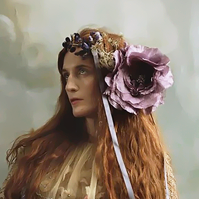 daily florence welch content  –  fan account