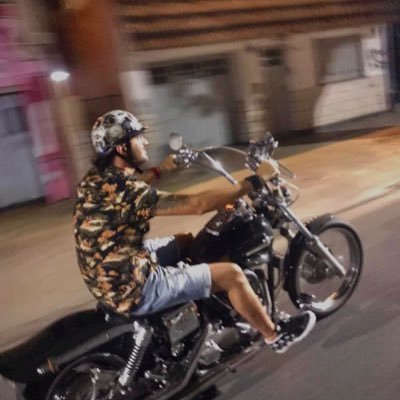 si tu grito es un ladrido y mi cuchillo es un rayo cruel