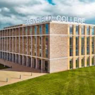 Thefieldofbarn's profile picture. 