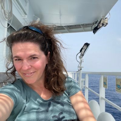Researcher @CiimarUp, Assoc Prof @UiB and mom of two young explorers. Deep-sea taxonomy, biodiversity and conservation; science co-development/delivery.