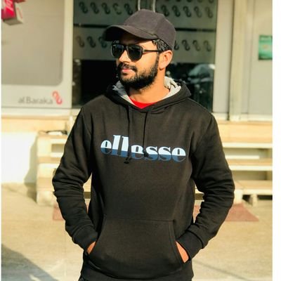 oye_amazing's profile picture. اِنَّ مَعَ الۡعُسۡرِ يُسۡرًاؕ♥
